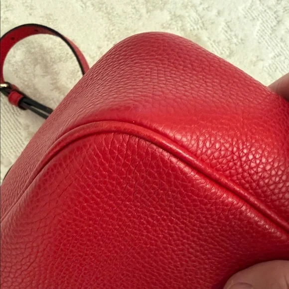 Authentic Gucci Soho Disco Red Pebbled Leather Crossbody w/ Dust Bag - Picture 12 of 15
